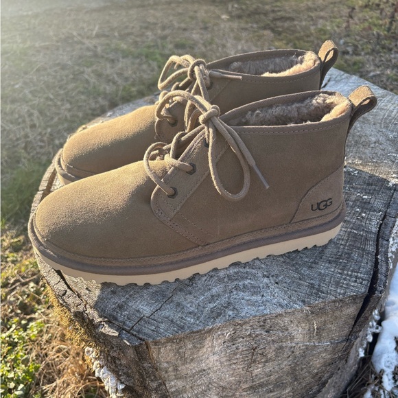 BRAND NEW UNWORN UGG BOOTS